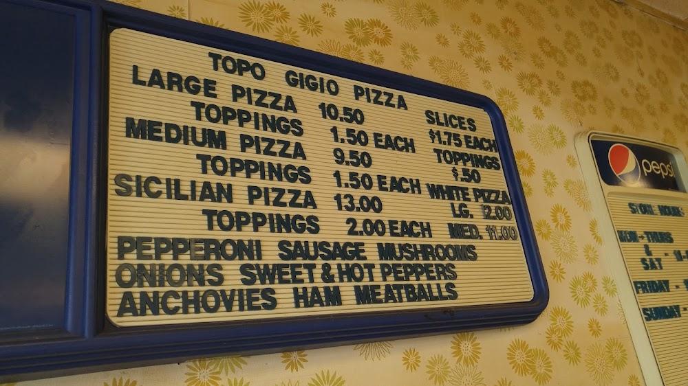 Topo Gigio Pizza Medium Cheese Pizza